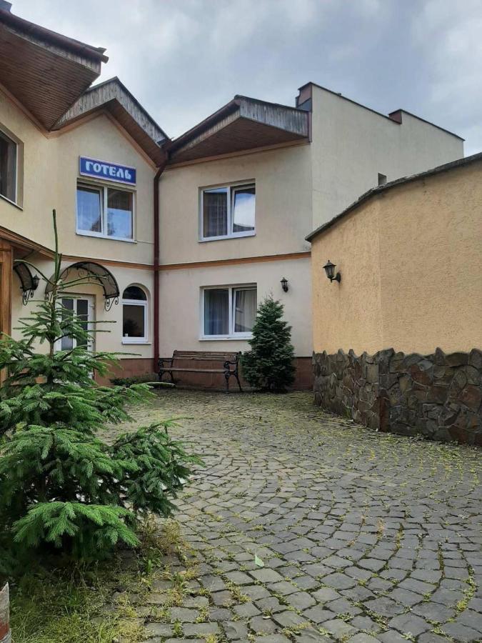 Hotel Nikolet Mukácheve Exterior foto